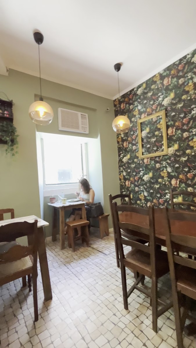 Conqvistador Brunch Cafe-2