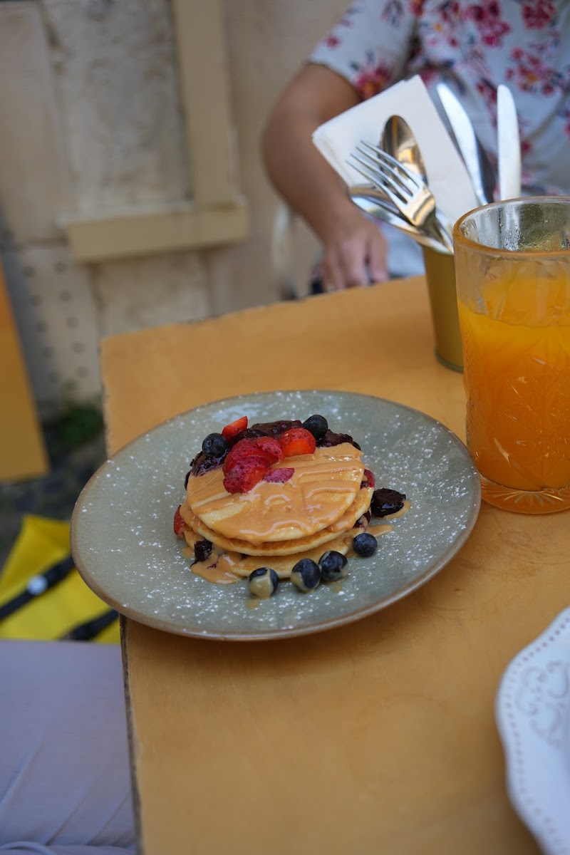 Conqvistador Brunch Cafe-9